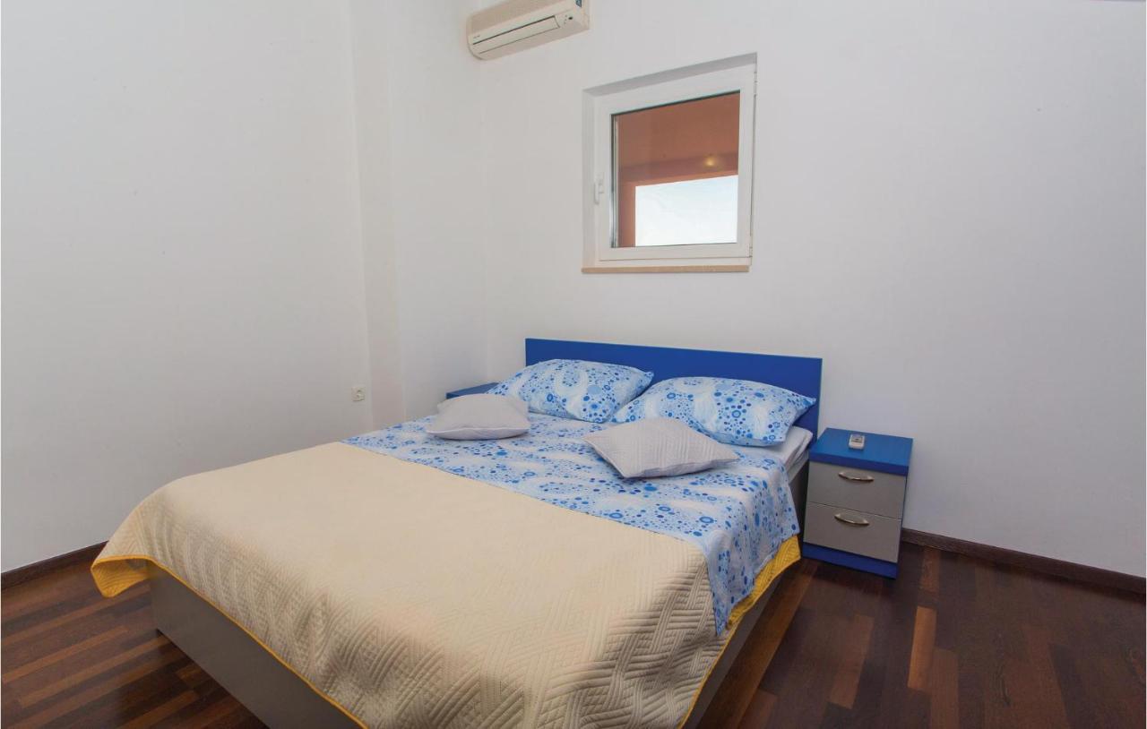 Amazing Apartment In Makarska With Wifi المظهر الخارجي الصورة