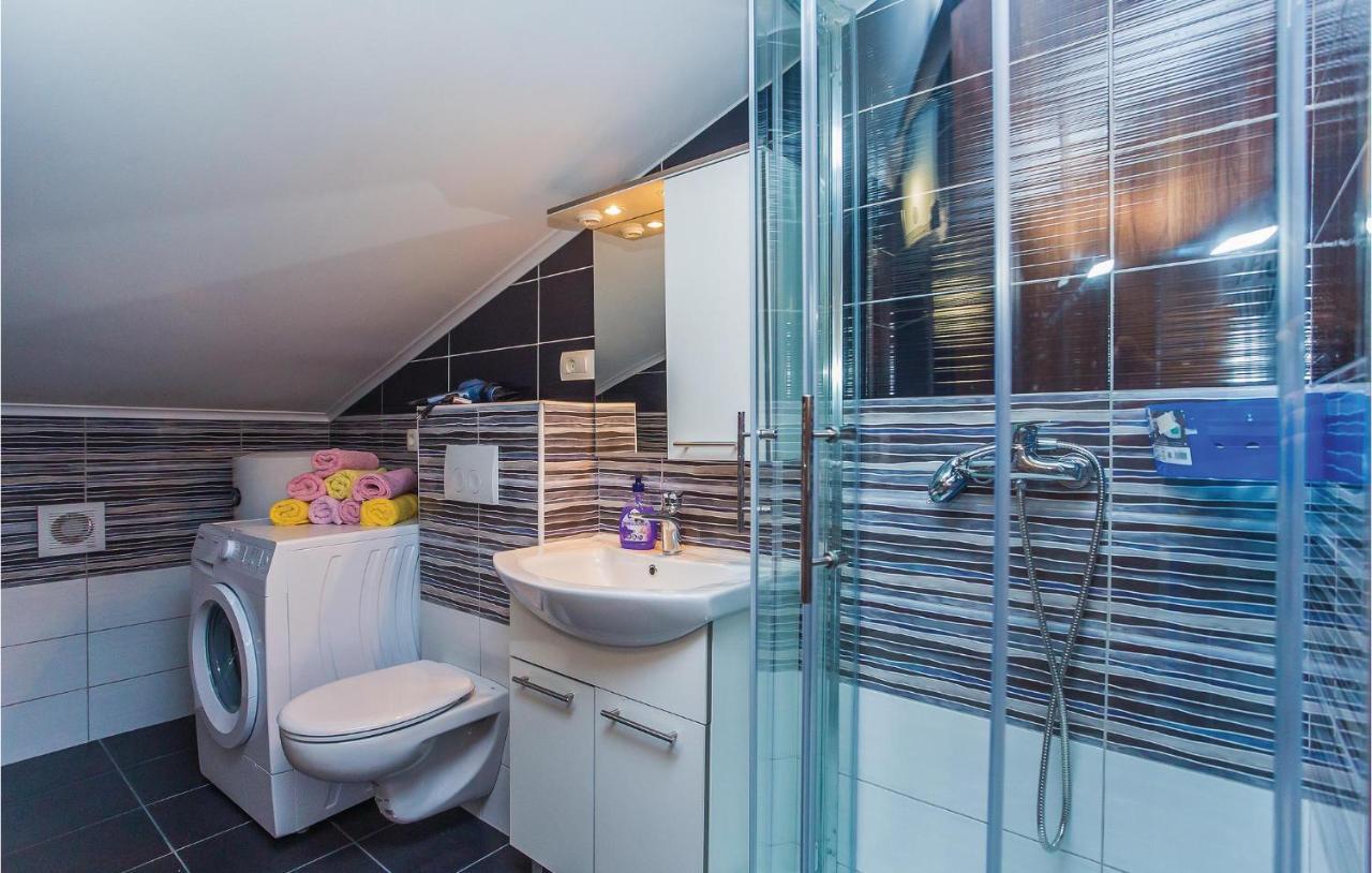Amazing Apartment In Makarska With Wifi المظهر الخارجي الصورة